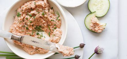 А домашний паштет, приготовленный по собственному рецепту, не просто вкуснее покупного. Он станет "изюминкой" любого застолья - вот увидите! домашний паштет с зеленью