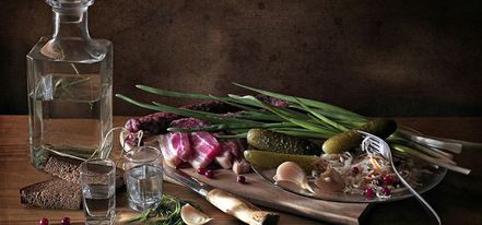 Водка собственного приготовления с домашними солениями! Чиста, как слеза! Безопасно, недорого и всегда под рукой. соления и алкоголь
